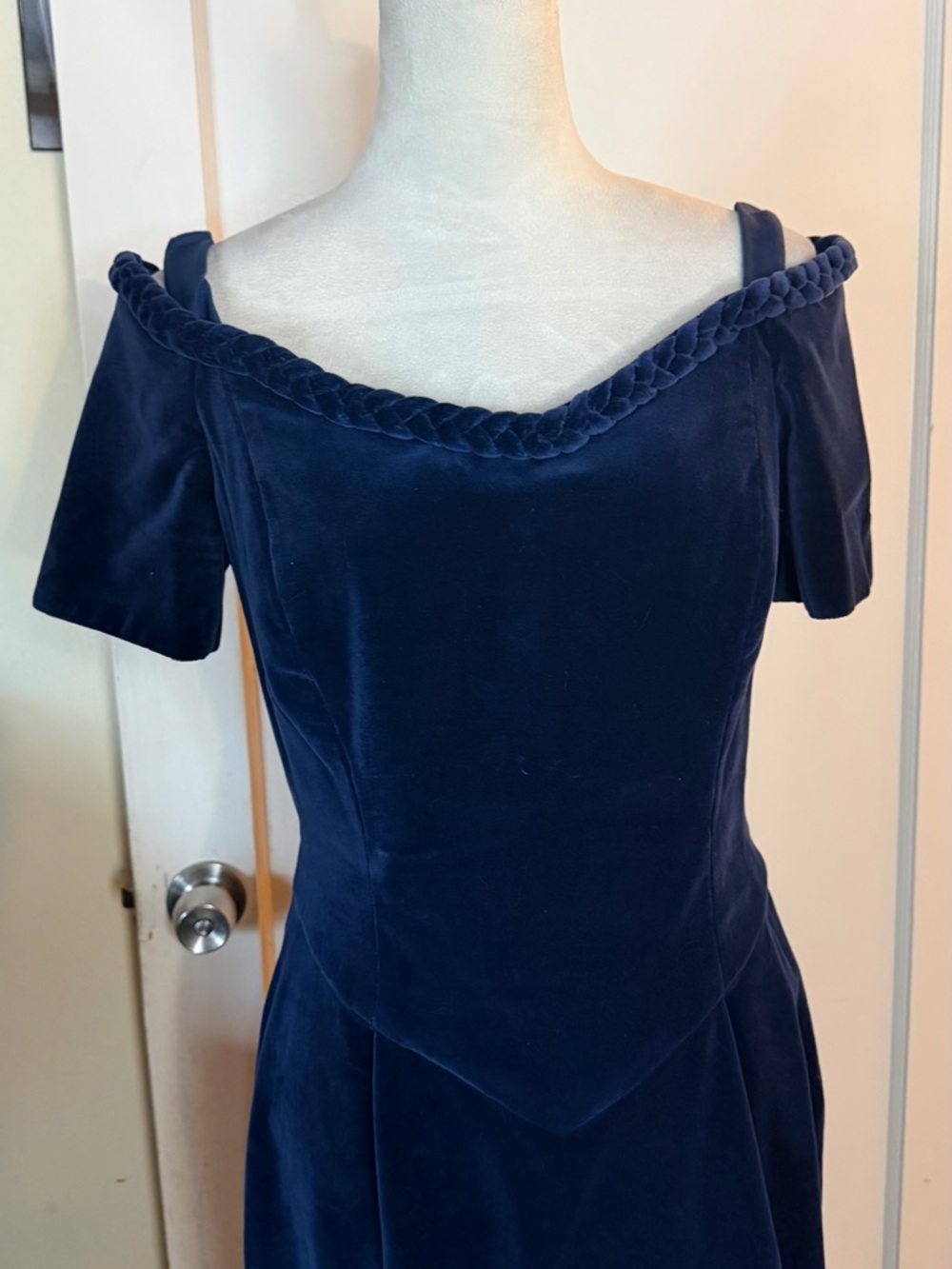 Watters Midnight Blue Velvet Off the Shoulder Maxi Dress Wedding Event Formal - Picture 7 of 14